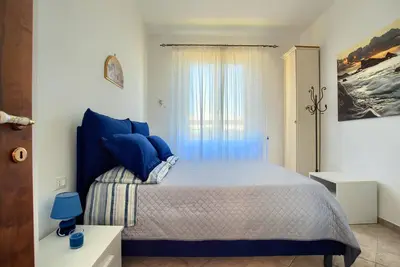 Image de Bike front with space for cars and bicycles