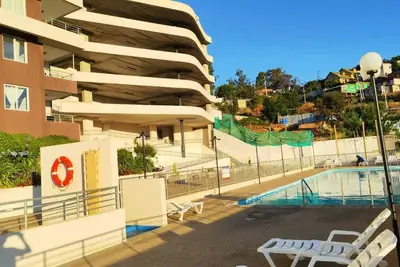 Image de 6-bedroom apartment in marvelous Valparaíso with Ocean view