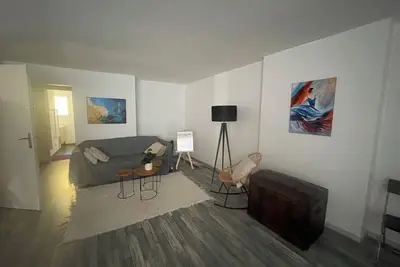 Image de Au cœur de la ville, dans une rue piétonne très calme