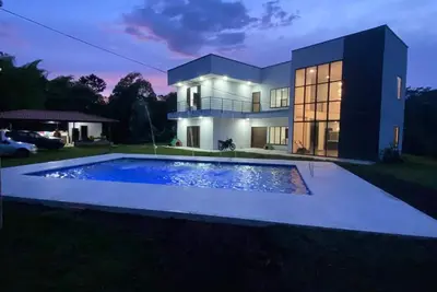 Image de La Toscana Enchanting 6-bedroom chalet in Alcala