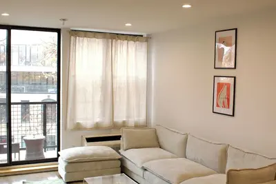 Image de Live in the Best Neighborhood in Brooklyn! with Balcony, Desk, Laundry, RoofDeck