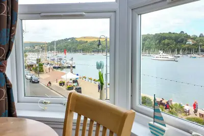 Image de Castleview Apartment, 21 South Embankment in Dartmouth