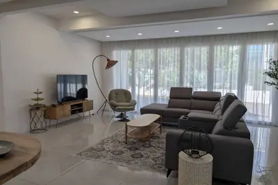 Image de Bungalow tropical de luxe à Damansara Golden Core