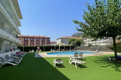 Image de Appartement familial avec piscine près de la plage