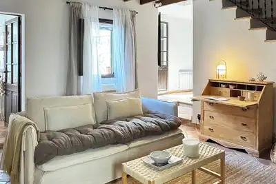 Image de Live Like a Local, Mediterranean Escape