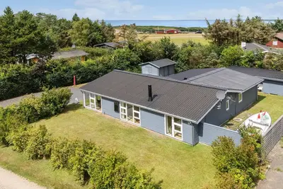 Image de Superbe maison à Tarm avec sauna