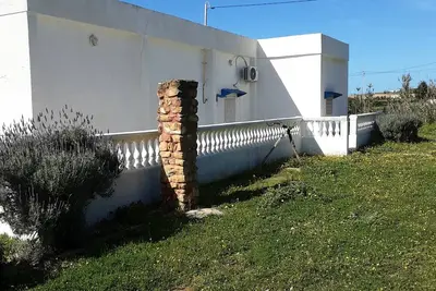 Image de 4-bedroom farmhouse in enchanting Taklisah with Ac