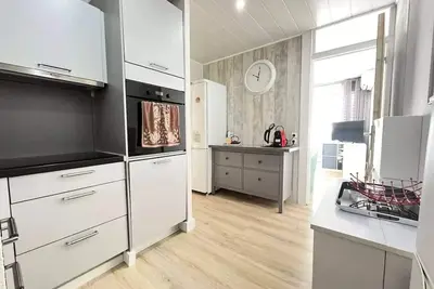 Image de Superbe T2 en rez de jardin dans résidence avec piscine