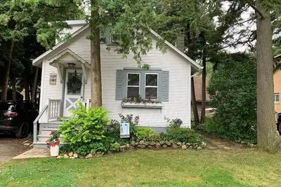Image de Inge's Cottage by Lake Huron