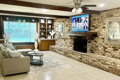 Image de Sweet Family Home, spacious area with all new material inside the house