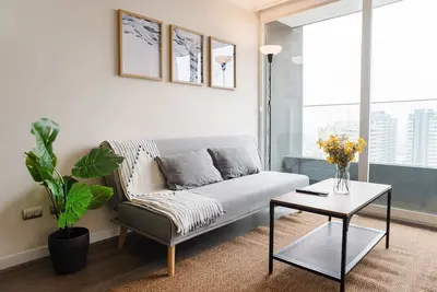 Image de Chill Cozy 1br Oasis w Pool & Bbq in Irarrazabal