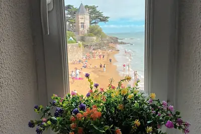 Image de Un regard posé sur l'océan