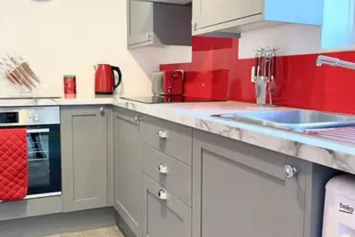 Image de Truro Ground Floor Apt | Private Patio - Flat 1 Station Rd Truro