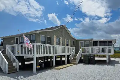 Image de Tranquil Water View 3-bedroom, 1-bathroom house in Tuckerton\n\nSleeps : 8