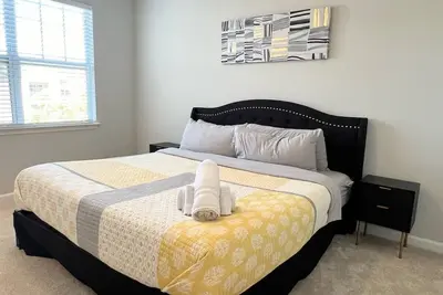 Image de Entire rental unit in Herndon, Virginia, United States