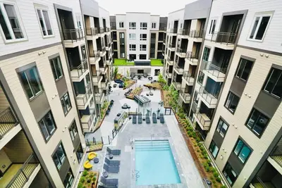 Image de Walk to the Bay! Ships, Dining & Cambridge Minutes Away (King Bed, Pool)