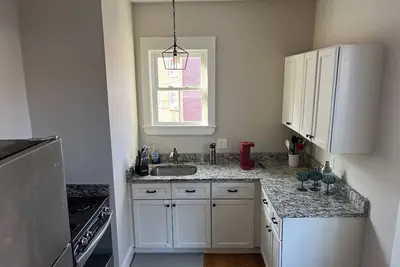 Image de Comfy King Beds~5 min to Salem