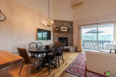Image de Lake & Mountain View condo