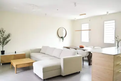 Image de Maazoon ~ Modern 3bd Family Home + 2 Parking, Little Bay Dutch side St. Maarten