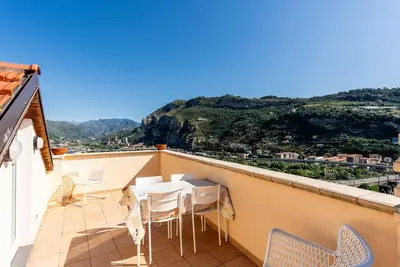 Image de Merveilleuse maison de vacances pour 4 personnes avec climatisation, terrasse et animaux admis