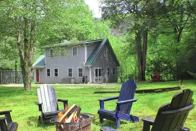 Image de Horse Cove Hangout - Peaceful getaway 3 miles from Main