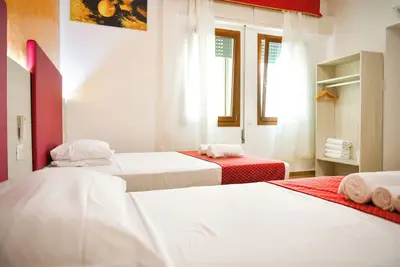 Image de Steps from Mestre Station, 4 Mins to Venice, Food & Comfort All Around