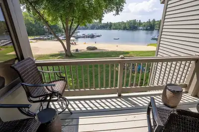 Image de Winnipesaukee lakefront townhome getaway with private beach, 3BRs, peaceful
