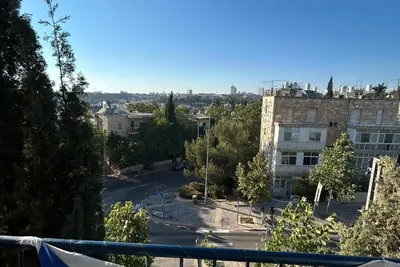 Image de Charming fully equipped 2-bedroom apt in Jerusalem with Ac & kosher kitchen