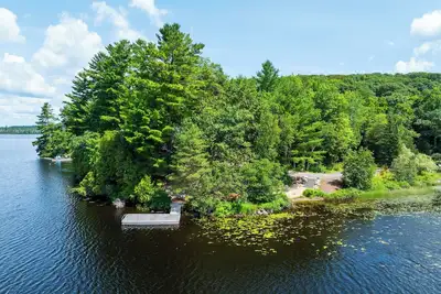 Image de Echo Beach Summary:<br>E