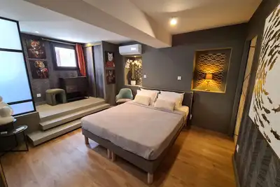 Image de Duplex moderne avec climatisation, calme et confort