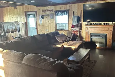 Image de Zeke’s Retreat – Hunter’s Getaway with On-Site Taxidermy Shop