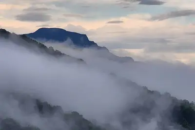 Image de Spectacular 2-bedroom house in beautifull Boone with multi range mountain views!