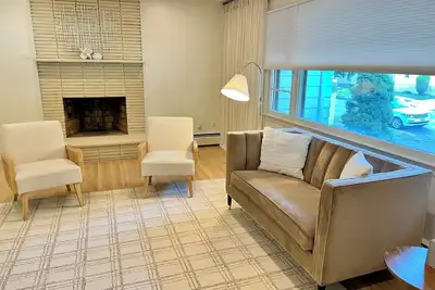 Image de Luxury Single-Family Home – 3br/2ba with Spacious Yard and Ample Parking