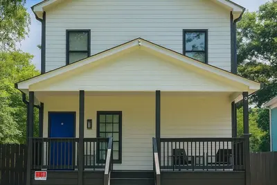 Image de Modern 5br w/ Chef kitchen + Games + Bbq Near Atl Stadium & Aquarium