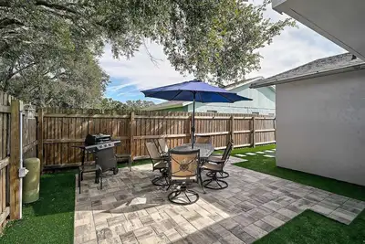 Image de Cozy Home Steps from the Park- Peaceful, Bright & Spacious