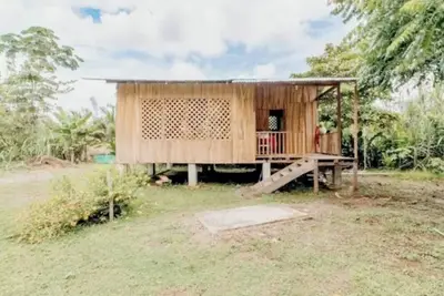 Image de Rustic log cabin