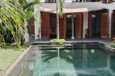 Image de Tropical 3-bedroom villa in fabulous Penestanan walking distance to Ubud centre.