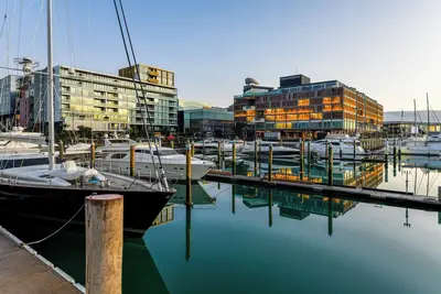 Image de A premier townhouse in Wynyard Quarter