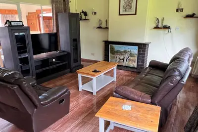 Image de Fantastic 3-bedroom house in Harare with a fabulous garden and full amenities.
