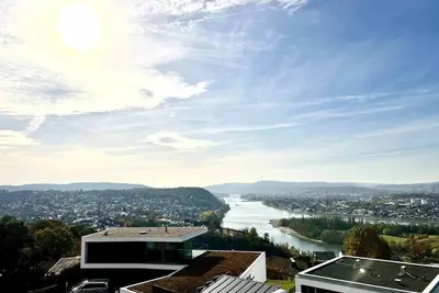 Image de Luxury home with exclusive views