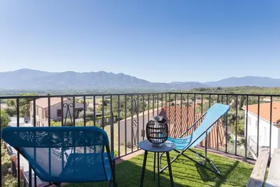 Image de Gîte 'Canigou' avec vue sur la montagne, Wi-Fi et climatisation