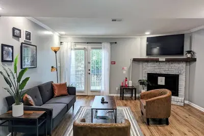 Image de Tucked Away Townhome Close to the Masters