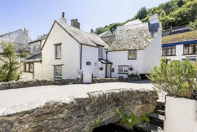 Image de Historic Polperro Cottage on the Water's Edge