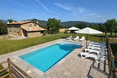 Image de Maison Rurale 'La Rossa' avec Vue sur la Montagne, Piscine Privée et Wi-Fi