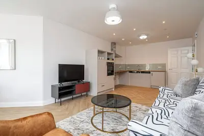 Image de Quiet Luxe Escape 65s Only