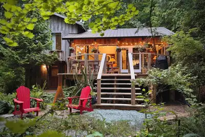 Image de New listing: Tofino Cabin at Chesterman Beach