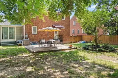 Image de Beautiful 5-bedroom house in a prime location near Dc