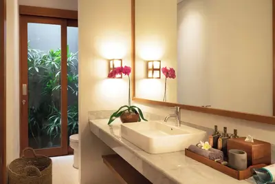 Image de Bumbak Helliconia by Fantasia Villas