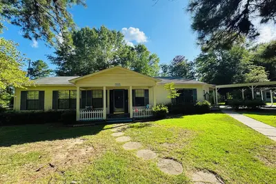 Image de Close to downtown Camden! Sleeps 6