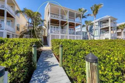 Image de Experience comfort in this 3-bedroom condo at Anglers Club, Placida, Fl.